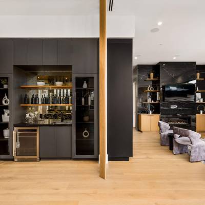 modern-living-room-with-stylish-bar-area-and-conte-2024-10-02-19-47-28-utc